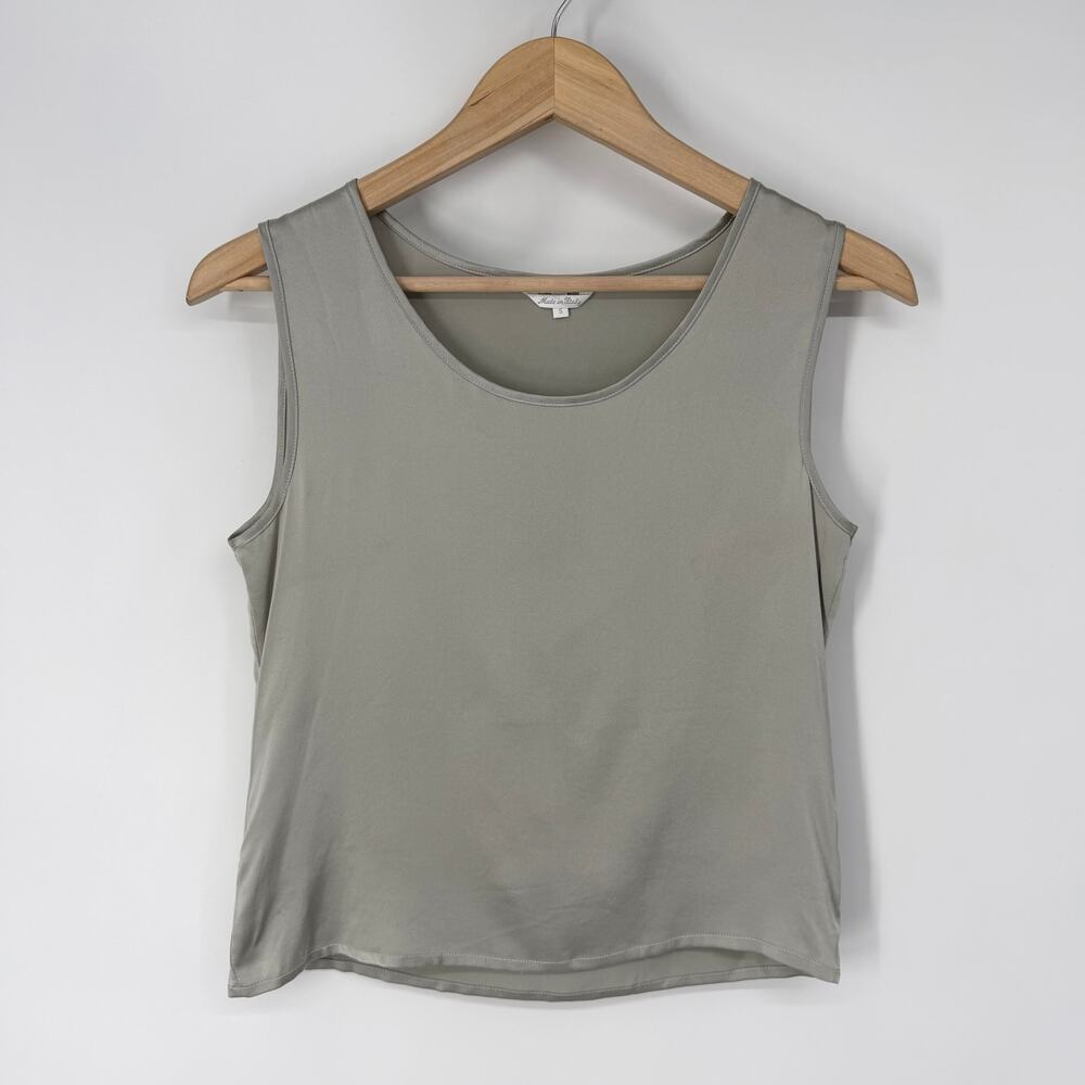 Max Mara Satin Sleeveless Blouse Tank Top Scoop Neck Shell